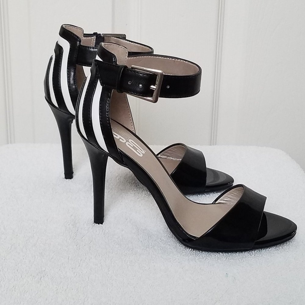 9 & Co. Ankle Strap Heels